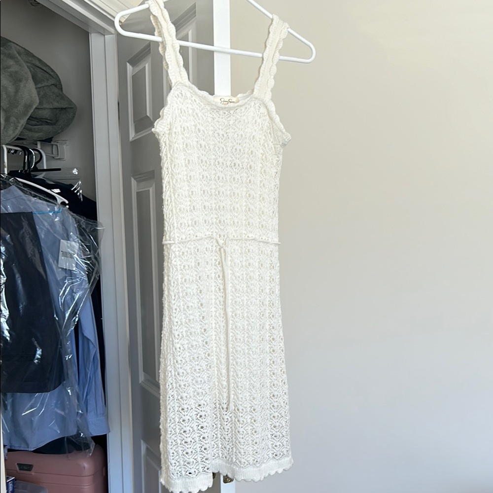 Elegant White Lace Dress